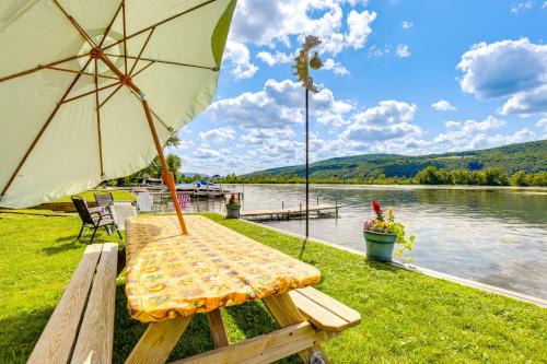 Middlesex Maison | Canandaigua Lakefront Gem with Dock and Boat Slip