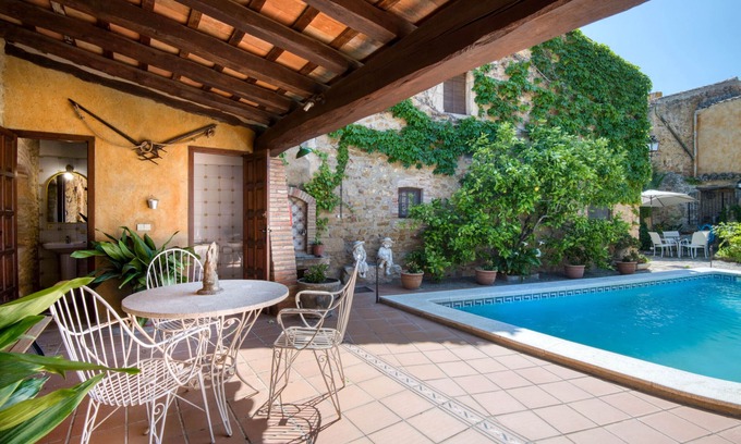Canapost Maison | CANAPOST : Mas du 16ème siècle avec piscine privée