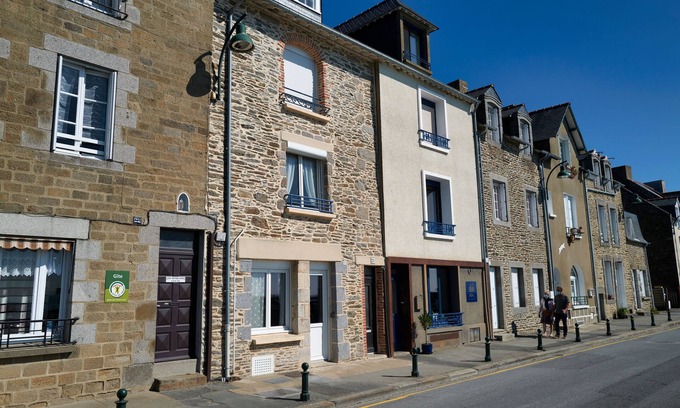 Cancale Appartement | Cancale, port de La Houle. Bel appartement vue mer