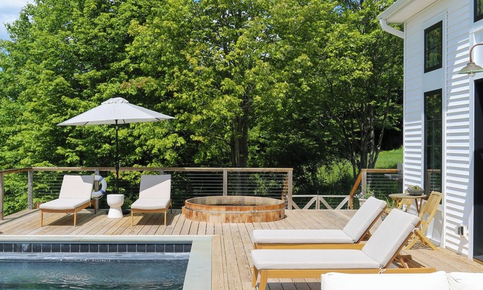 Denver Maison | Canopy Hill House - Modern w/Pool + Hot Tub + Mt Views