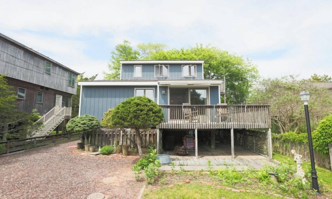 Cape May Point Maison | Cape May Point Cottage | Steps to Beach, Sleeps 7