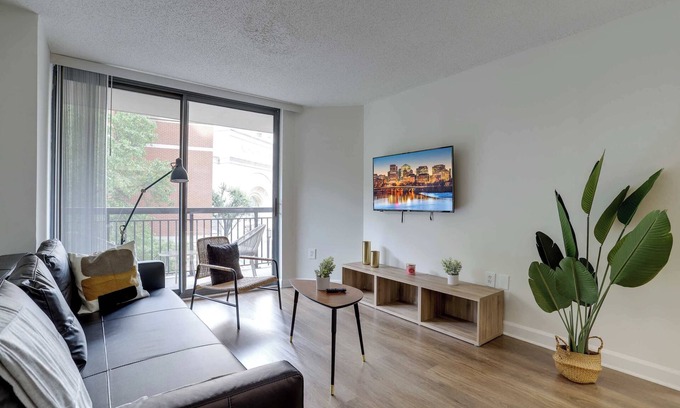 Pentagon City Appartement | Comfort & Charm in Pentagon City
