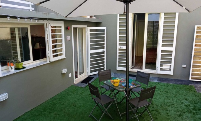 Pozzuoli Appartement | Cappucci Garden House, nice apartment with little garden few steps from seafront