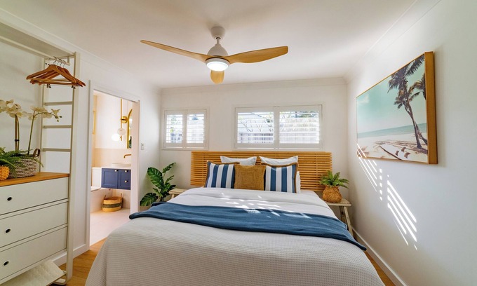 Shoal Bay Villa | HolidayRento Capri Beach House