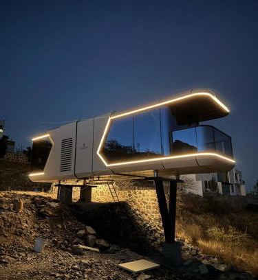 Queretaro Cabine | Capsule Mountain