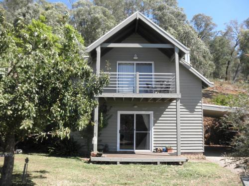 Tawonga South Chalet De Ski | Captain Moonlight Cottage