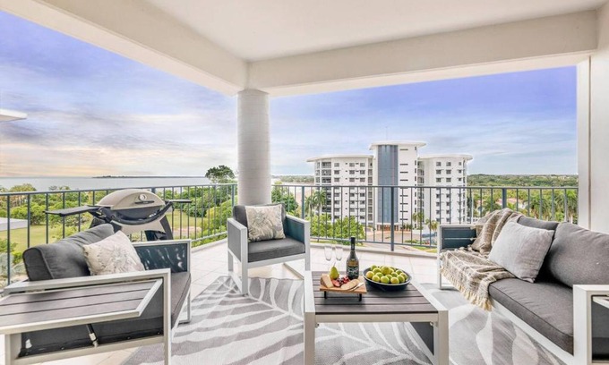 Cullen Bay Appartement | Captain's Lookout - Penthouse Living at Cullen Bay