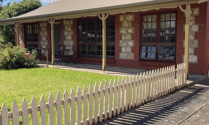 Goolwa Cottage | Captains Cottage