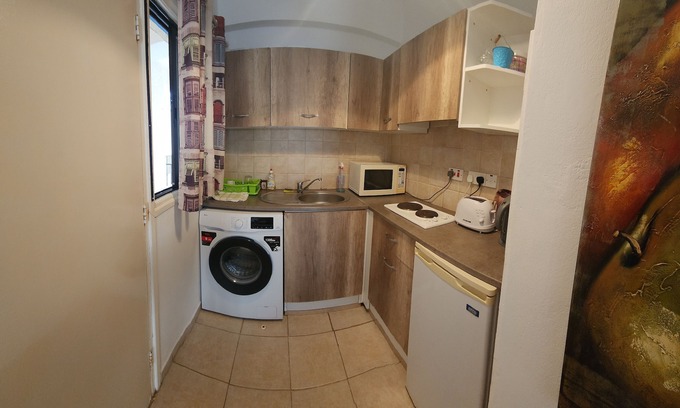 Ayia Napa Appartement | Captivating Studio in Ayia Napa in Great Location