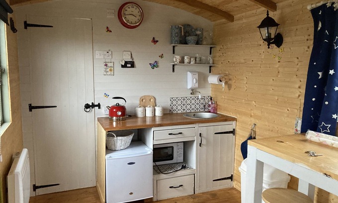 Carlton-in-Cleveland Cabine | Captivating 1-bed Cabin in Middlesbrough