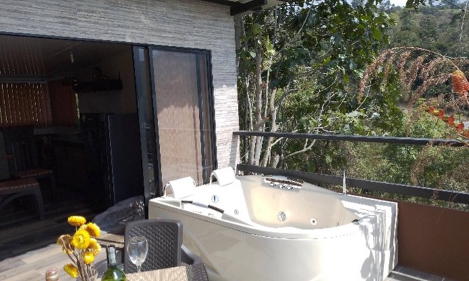 San Francisco Chalet De Ski | Captivating 4-bed Chalet Las Casitas en el Aire