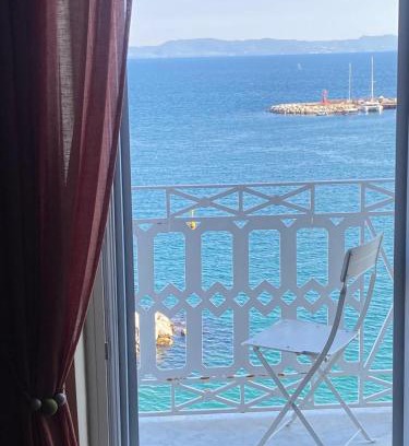 Chiaia Maison | Caracciolo Seafront Charme Home