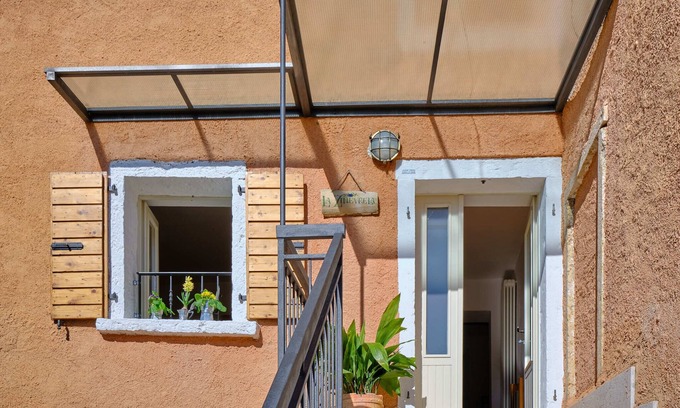 Costermano Maison | Caratteristica Casa Nelle Colline di Garda in Tranquillo Borgo Immerso nel Verde