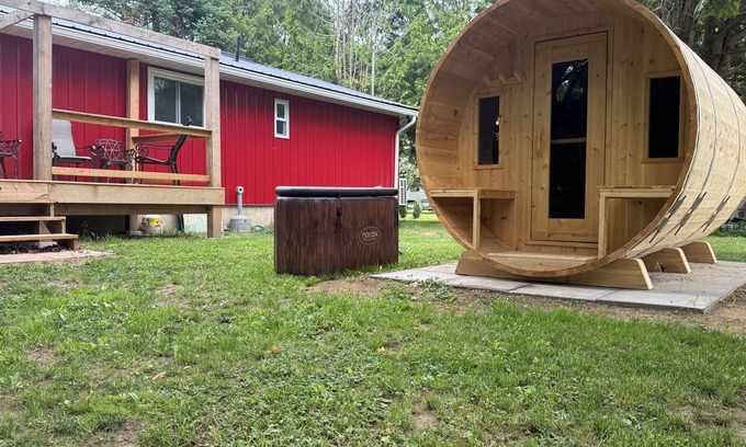 Saugeen 29 Cottage | Nestled in nature. Family-sized, pet-friendly, four season cottage!