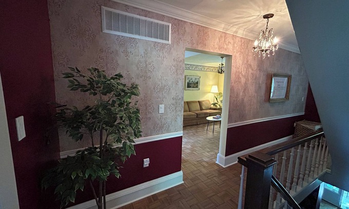 Guelph/Eramosa Maison | Cardinal Suite on Century Farm