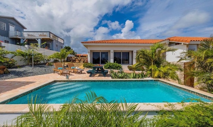 Santa Cruz Appartement | Caribbean Charm ~ Serene Santa Lucia ~ Sunny Pool!