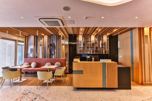 Downtown Hôtel | Carine Hotel Centar