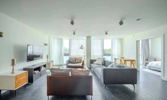 Old North Appartement | Carmelo Port BeachFront shelter in the building