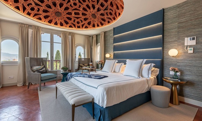 Albaicin Chalet De Ski | Luxe Carmen de Apperley Unique Villa