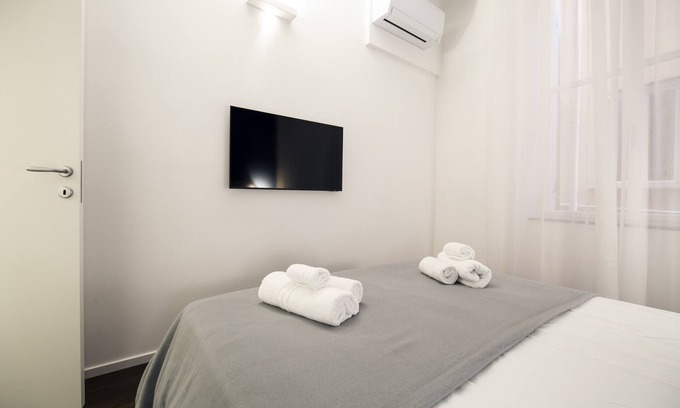 Pre Appartement | Carmine chocolate - Modern apartment in Carmine historic center