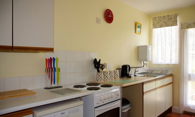 Cullompton Cottage | Carp Lodge avec vue sur Home Lake