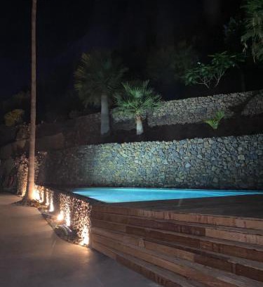 Las Cuevas Appartement | CarréNoir, Design,Nature,Views
