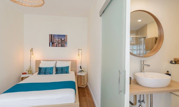 La Goleta Appartement | Carreteria Málaga by Ruralidays