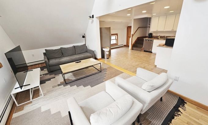 Stowe Village Historic District Appartement | Carriage House on Stowe Main St - Walk Everywhere