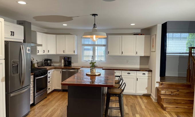 Loch Arbour Maison | Carriage House - Walking Distance to Beach & Asbury Boardwalk