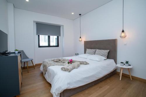 Ponta Delgada Maison | Carvão Pdl Inn