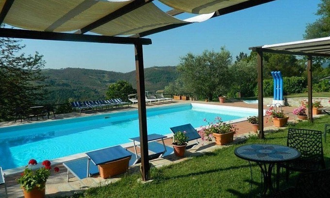 Monte Santa Maria Tiberina Maison | Casa Brina D: A characteristic and welcoming independent house made of stone, with Free WI-FI.