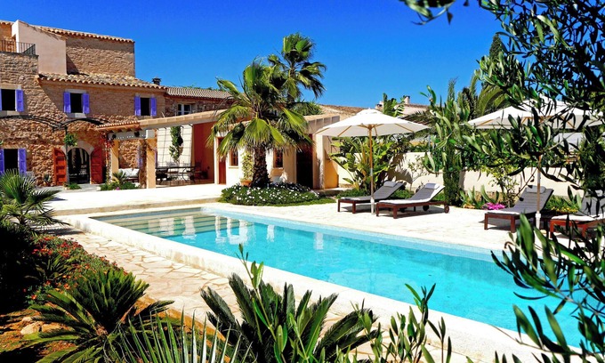 Es Llombards Maison | Casa 3 Leones - maison de ville, style finca, terrasse, jardin u. longue piscine