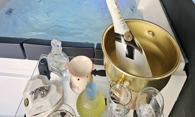 Ferrara Historic Centre Maison | Casa Ama Private Spa