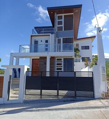 Mariveles Station Balnéaire | Casa Amores: Camaya Coast