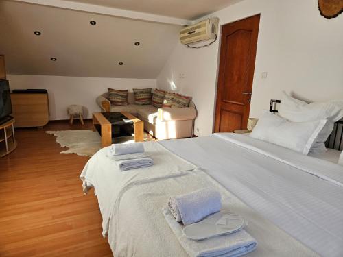 Sita Buzaului Maison | Casa Ana