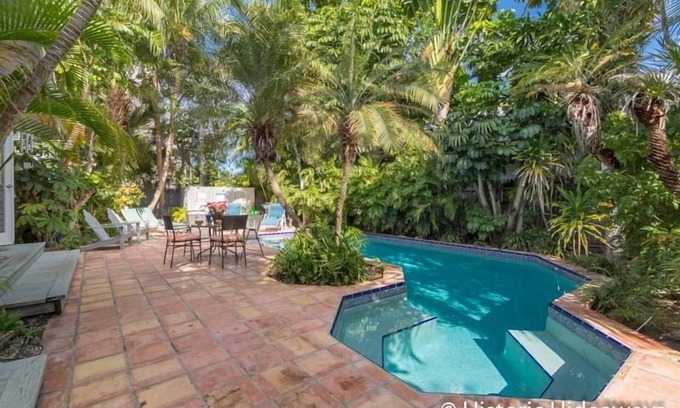 White Street Gallery District Maison | Casa Angelina in Key West