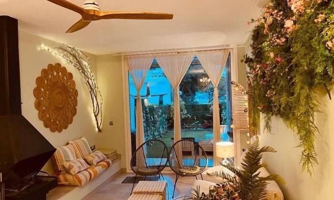 Platja d'Aro Cottage | Casa Ànima avec jardin privé et piscine communautaire