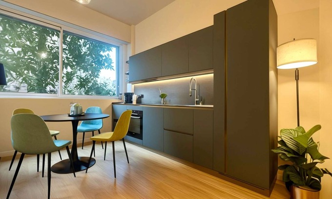 Borgonuovo Appartement | Casa Anna in Milano With 1 Bedrooms and 1 Bathrooms