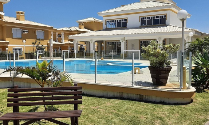 Laguna Maison | Casa Aprazível em Condomínio Fechado Próxima da Praia