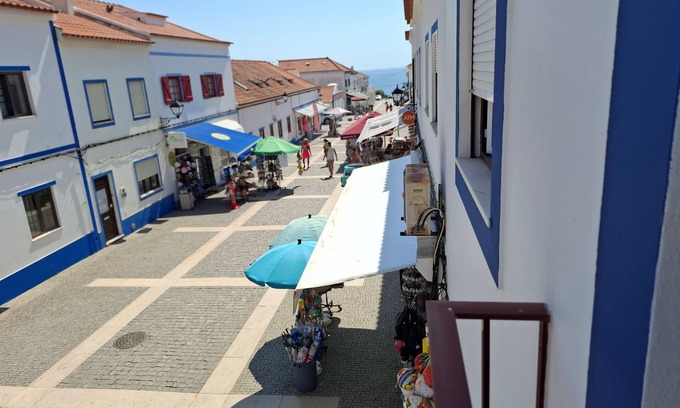 Porto Covo Appartement | Casa Areia - Porto Covo, T1-4 people, Sea View, the most central area of the Village