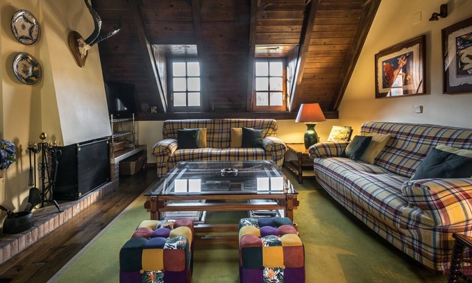 Pujo Maison | Casa Armeros by Totiaran