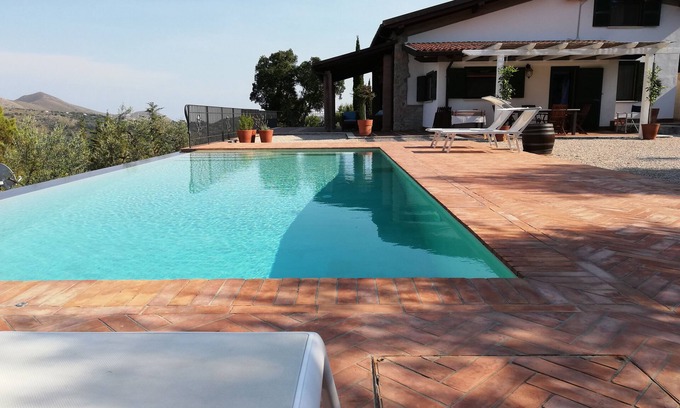 Itri Villa | CASA AROMATIQUE VILLA ITRI-SPERLONGA AVEC PISCINE PRIVÉE