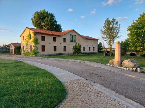 Almeida Maison | Casa Atenea