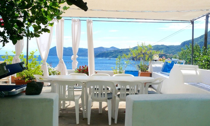 Lipari Appartement | Casa Athena, maison panoramique, sur la mer et à quelques pas du centre