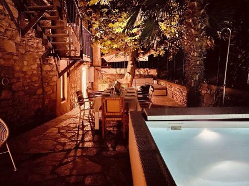 Vedasco Maison | Casa Boutique Pietra