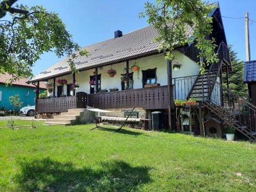 Ilisesti Maison | Casa Bunicilor