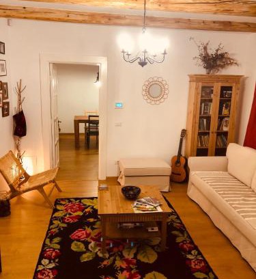 Ucea de Jos Maison | Casa bunicilor