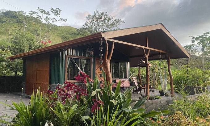 Monteverde Cabine | Casa Cacique surrounded by nature and beauty