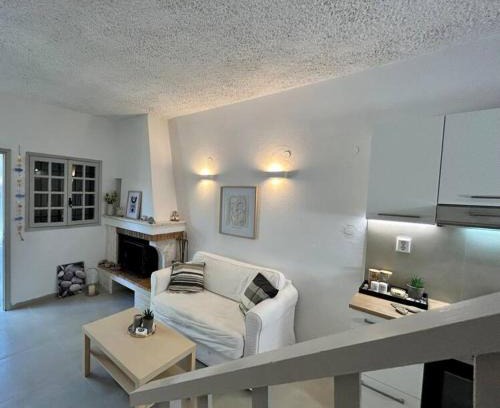 Selianitika Appartement | Casa calma -Selianitika 100m from the sea by ΜΡS