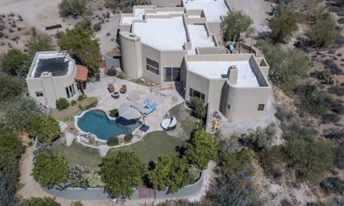 Carefree Maison | Casa Carefree (3-Bedroom Home) with Pool - Pets Allowed by RedAwning